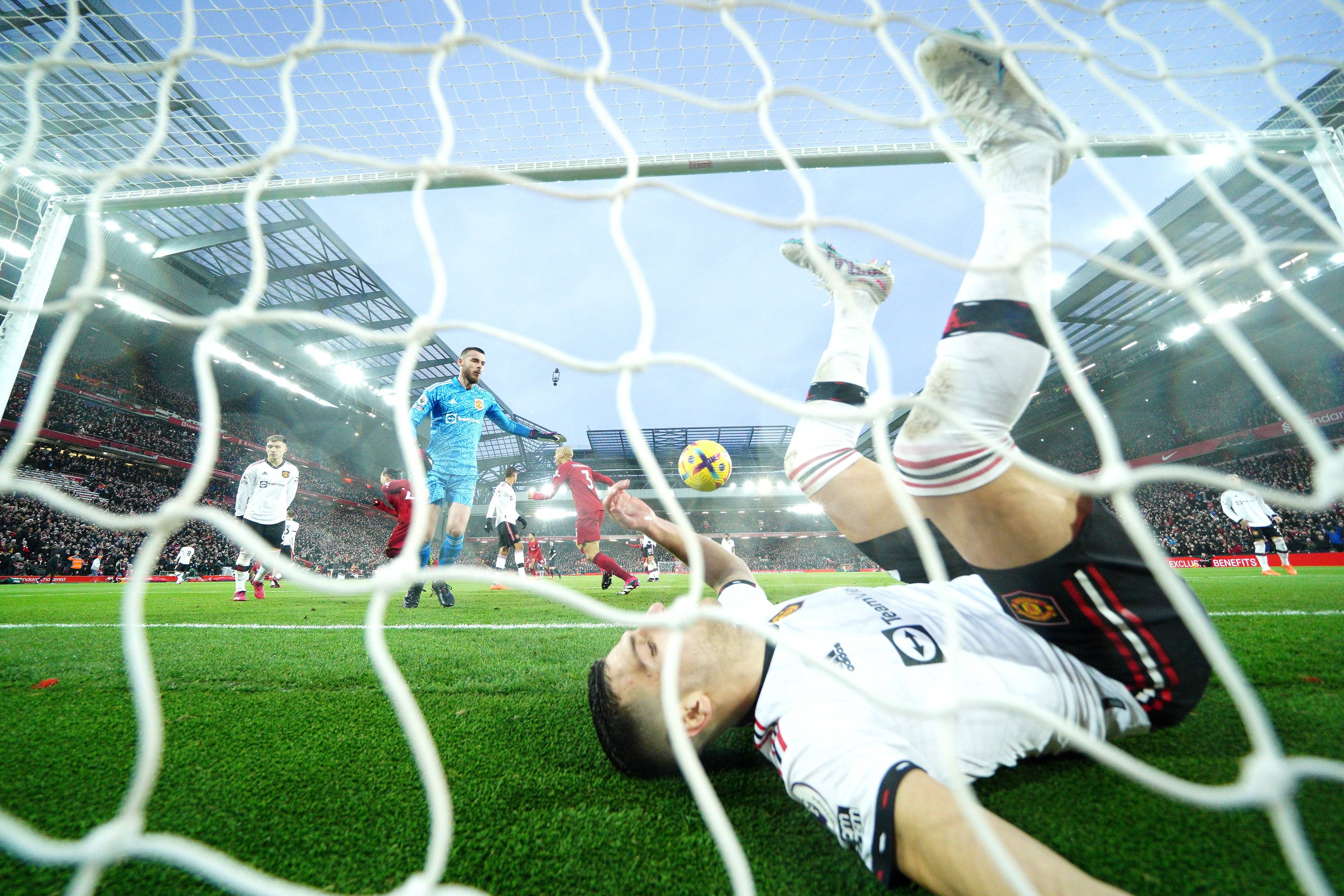 利物浦关键一役惨遭绝杀，球迷难掩失望，或者计划决定.的简单介绍爱游戏官网