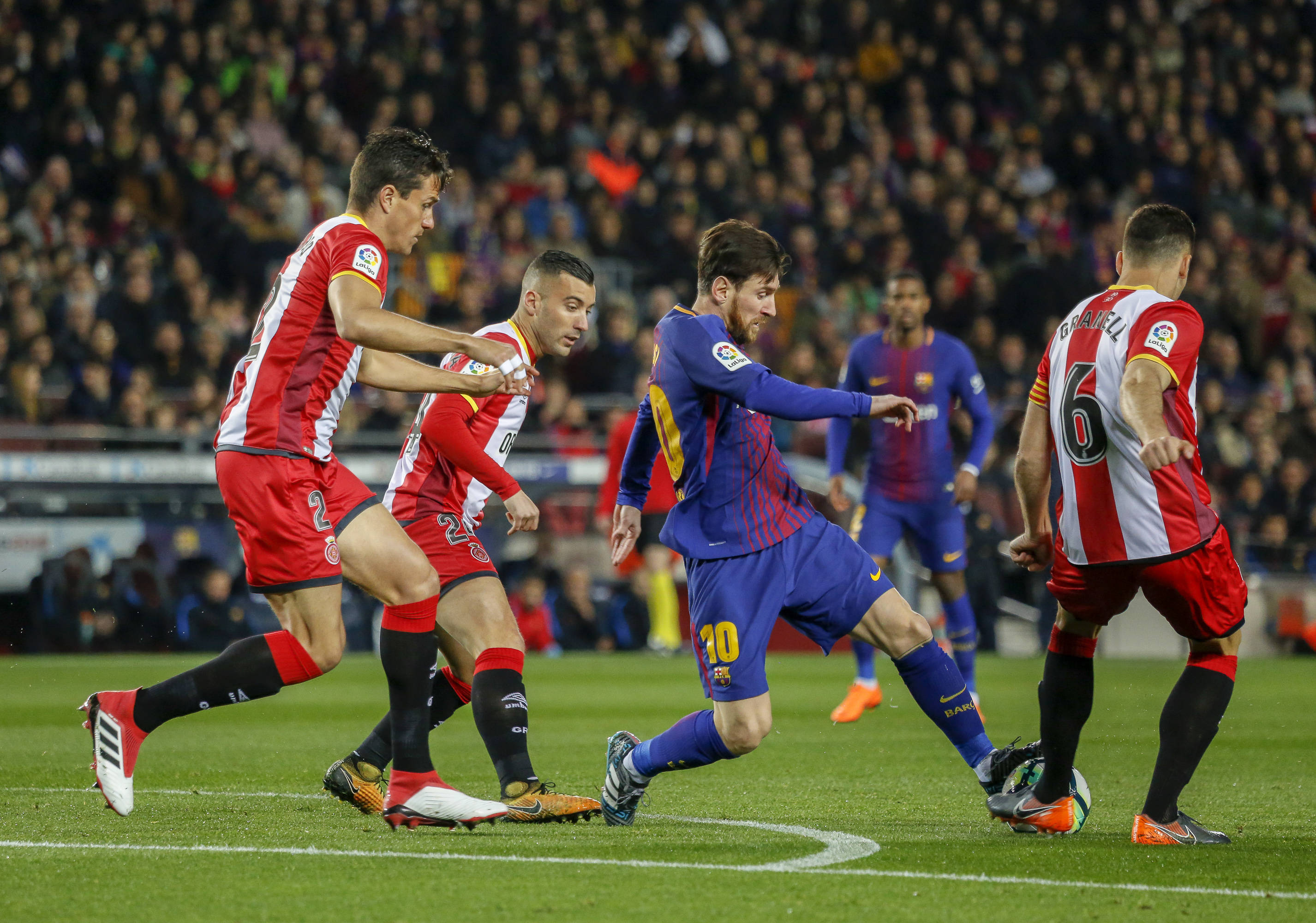 包含冲刺阶段西甲焦点战，达拉斯独行侠豪取连胜，球迷炸锅，更衣室氛围转暖的词条爱游戏体育投注官网