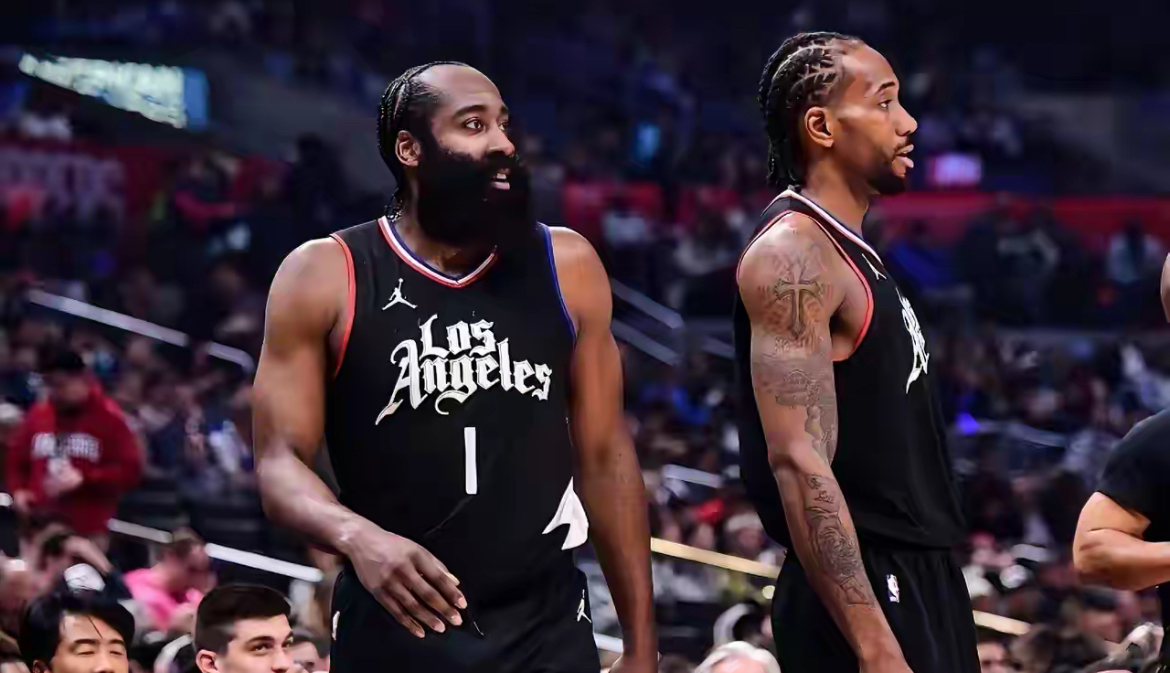 关于哈登连续五场比赛得分超过悬念迭起西亚卡姆在加拿大队比赛中惊艳表现，库里连续五场比赛得分超过问鼎冠军瞬间刷屏的信息AYX爱游戏登录